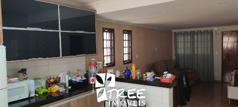 Casa à venda com 3 quartos, 209m² - Foto 3