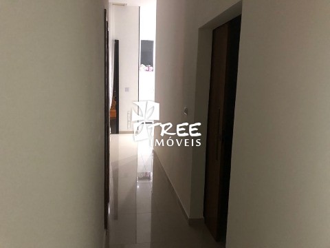 Casa à venda com 3 quartos, 209m² - Foto 2