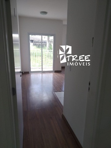 Apartamento à venda com 2 quartos, 68m² - Foto 2