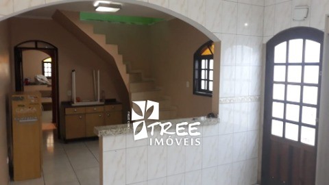 Casa à venda com 4 quartos, 200m² - Foto 3