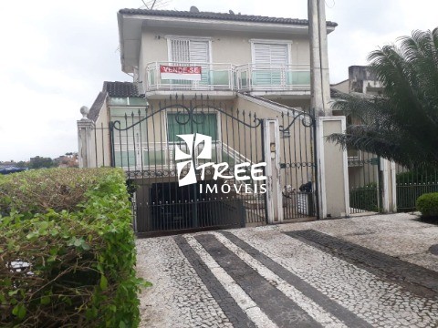 Casa à venda com 3 quartos, 140m² - Foto 1