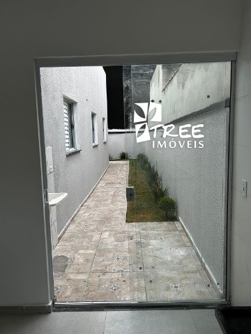 Casa à venda com 3 quartos, 70m² - Foto 12