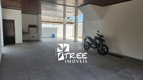 Casa para alugar com 3 quartos, 300m² - Foto 3