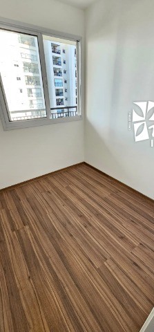 Apartamento à venda com 3 quartos, 75m² - Foto 8