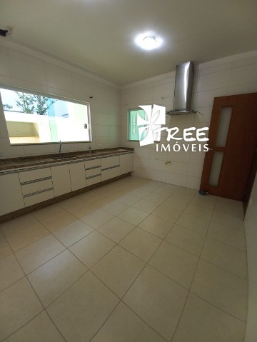 Casa para alugar com 3 quartos, 160m² - Foto 9