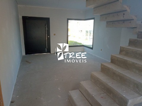 Casa à venda com 5 quartos, 300m² - Foto 3