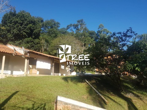 Chácara à venda com 5 quartos, 350m² - Foto 2