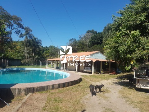 Chácara à venda com 5 quartos, 350m² - Foto 1