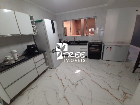 Casa à venda com 5 quartos, 320m² - Foto 18