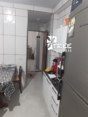 Casa à venda com 2 quartos, 90m² - Foto 11