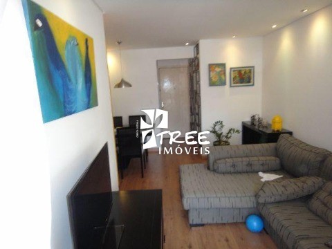 Apartamento à venda com 3 quartos, 80m² - Foto 2