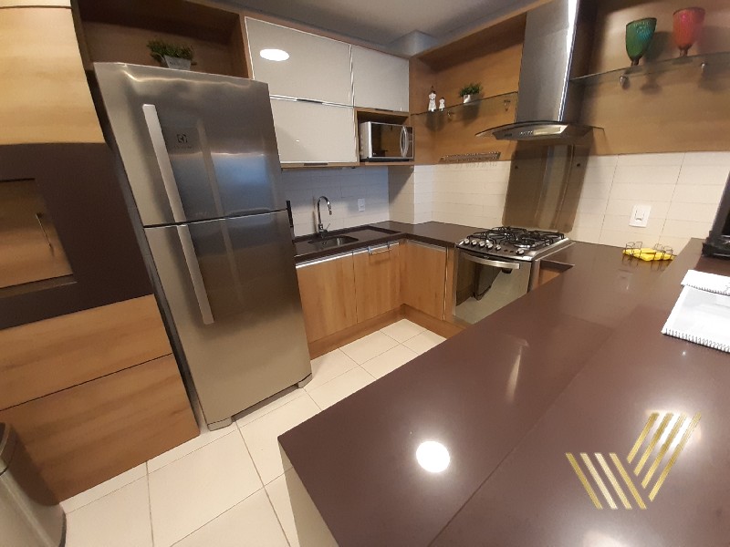 Apartamento à venda com 4 quartos, 252m² - Foto 6