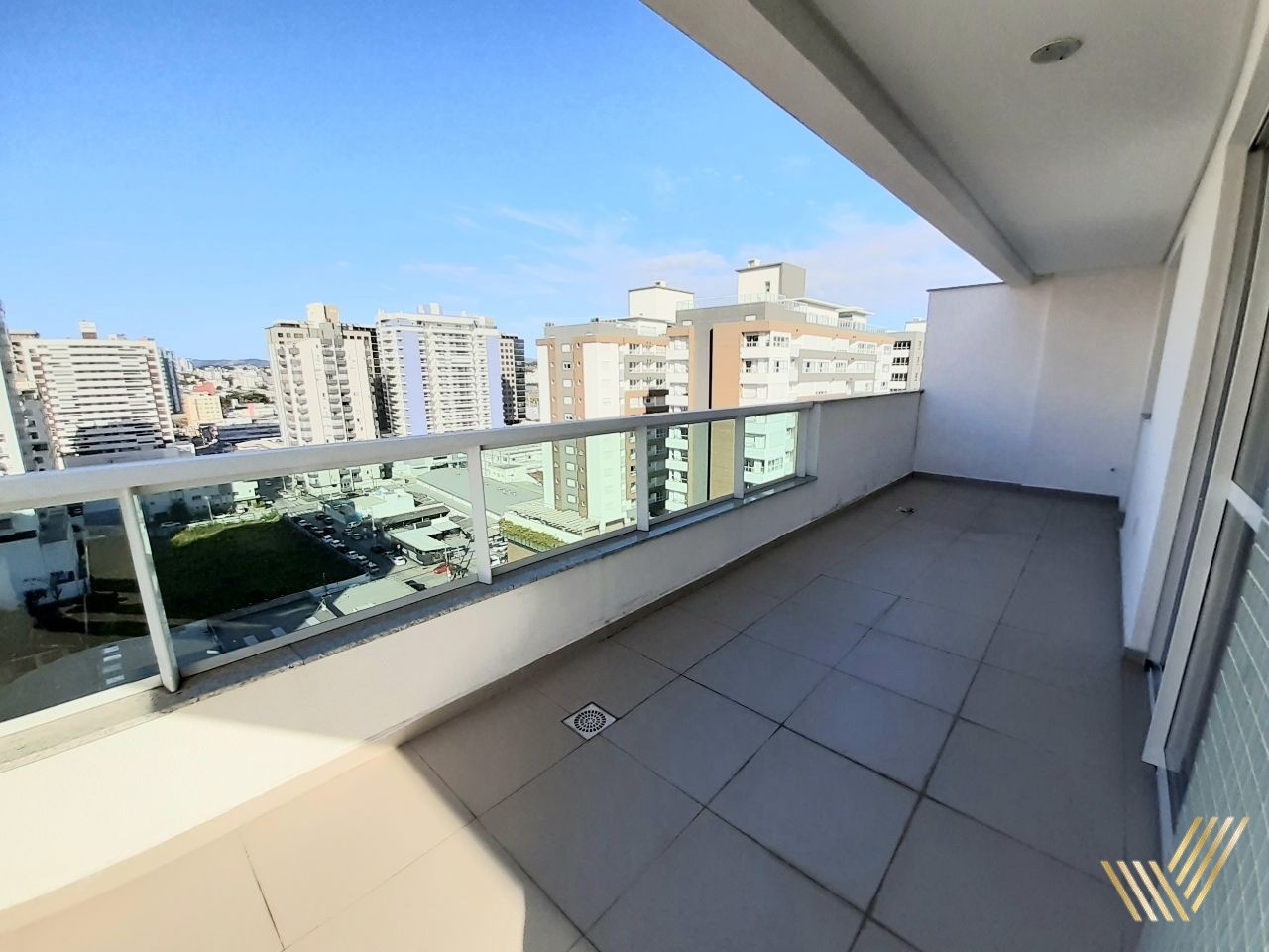 Apartamento à venda com 3 quartos, 156m² - Foto 17