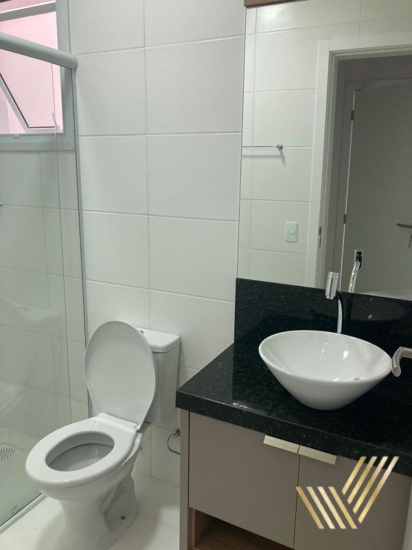 Apartamento à venda com 2 quartos, 72m² - Foto 9