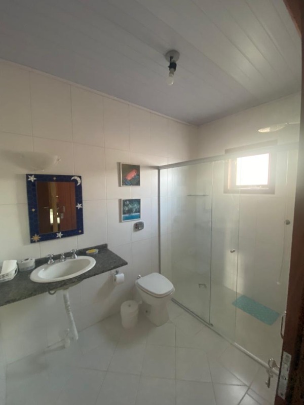 Casa à venda com 4 quartos, 200m² - Foto 15