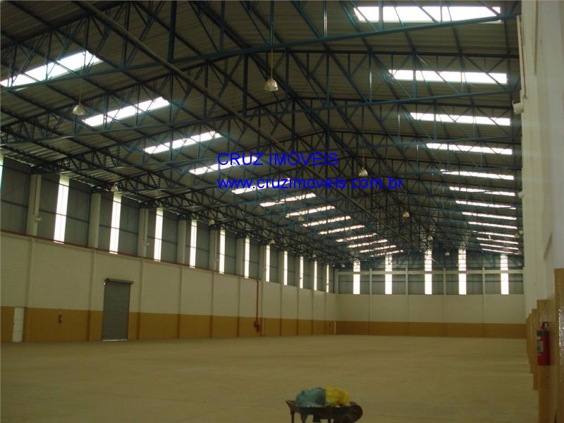 GALPO INDUSTRIAL EM SOROCABA PARA LOCAO, P DIREITO 10 METROS