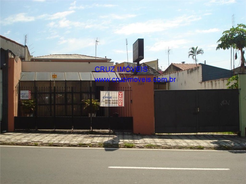 casa com terreno frente pra duas ruas, prximo da rodoviria de sorocaba