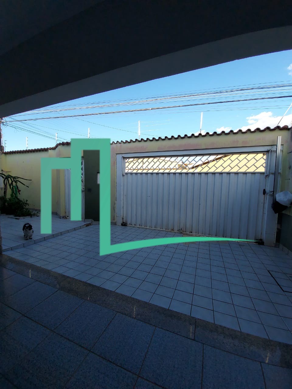 CASA NO SÃO JOSÉ, EXCELENTE LOCALIZAÇÃO!  Vila Aparecida, próximo a Capelinha.  3 dormitórios sendo 1 suíte, 3 salas, 2 