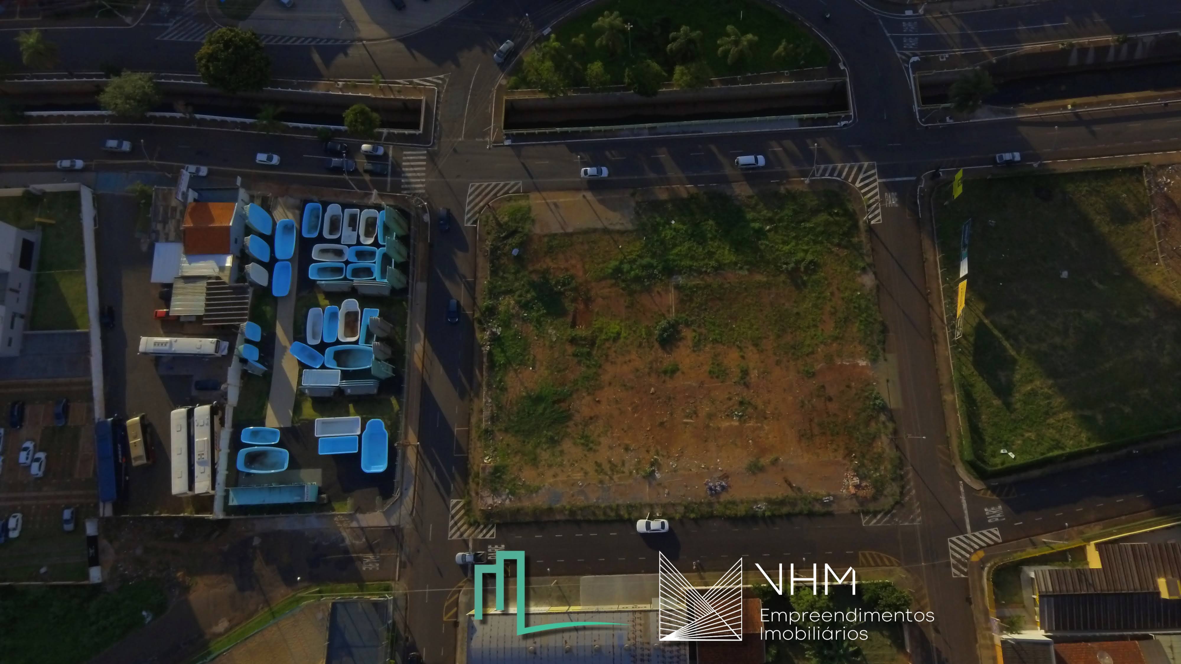 ÁREA DISPONIVEL PARA ALUGUEL NA AV ANTONIO BARBOSA FILHO EM FRANCA/SP - Área disponível para locação com 2.950 metros