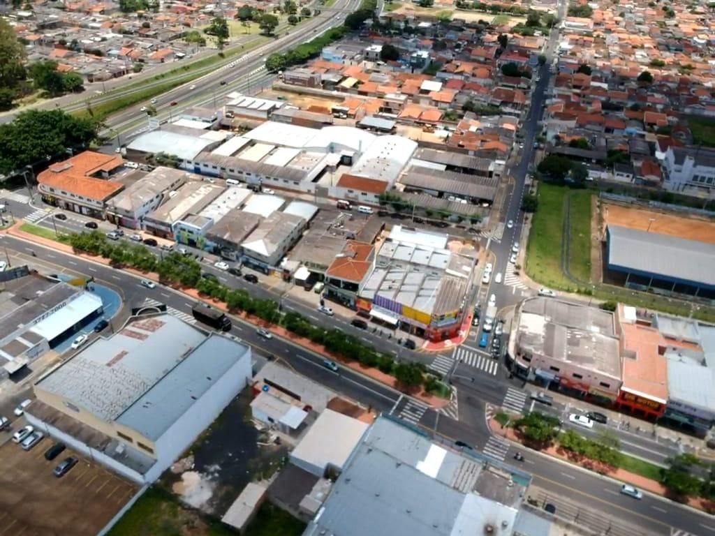 ÁREA COMERCIAL DISPONÍVEL PARA ALUGUEL NO RESIDENCIAL NOSSO LAR   - 2050m² total - 1025m² disponíveis para locação - Per