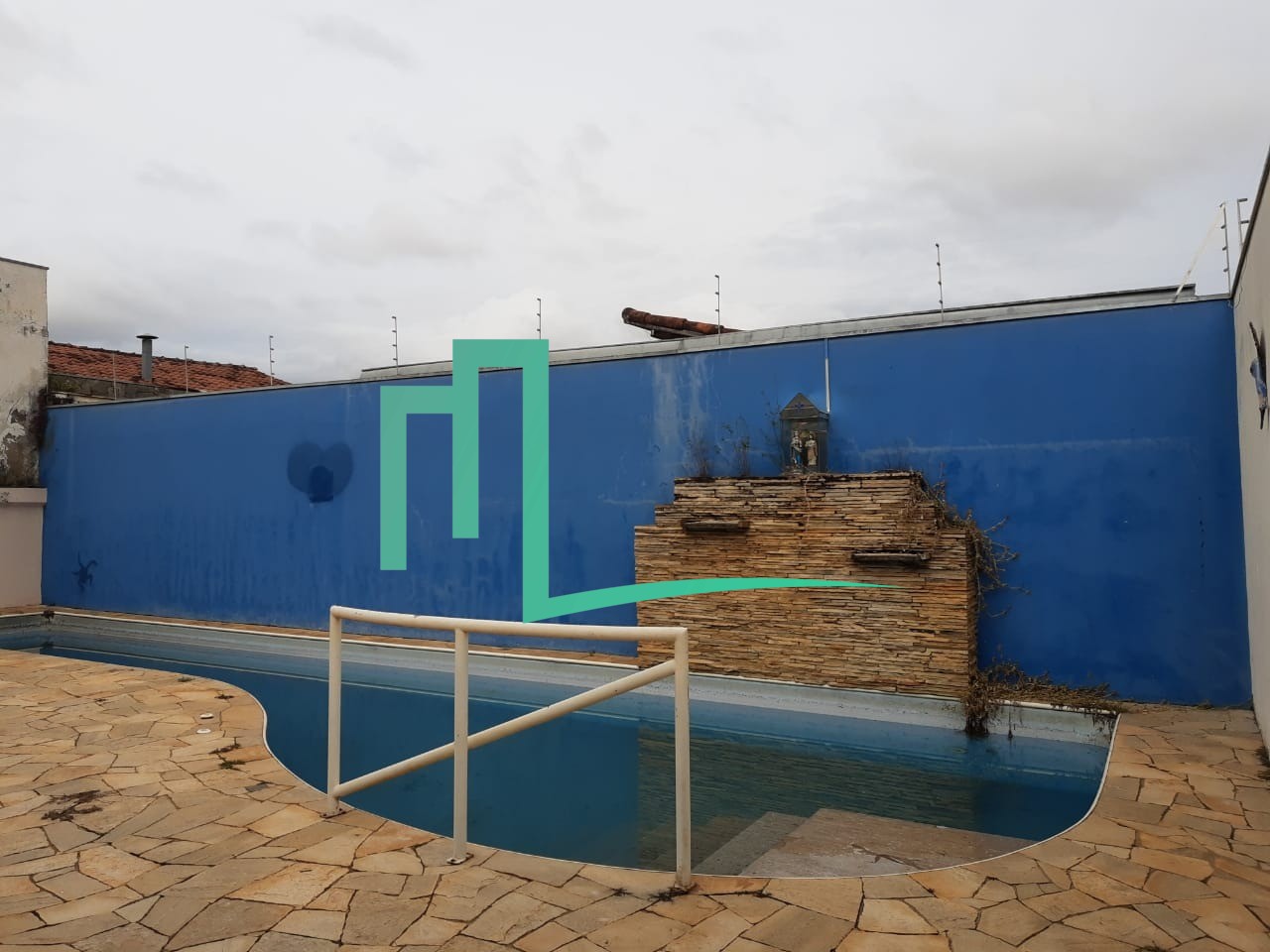 ÓTIMA CASA À VENDA EXCELENTE LOCALIZAÇÃO NA CIDADE NOVA EM FRANCA/SP  - 03 dormitórios sendo 01suíte - 03 salas,  - 03 b