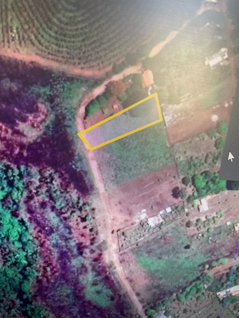 CHACARA À VENDA NO MUNICIPIO DE ITIRAPUA - Excelente terreno de chácara - Medindo 1199,10m² - Lote 20 parte alta p