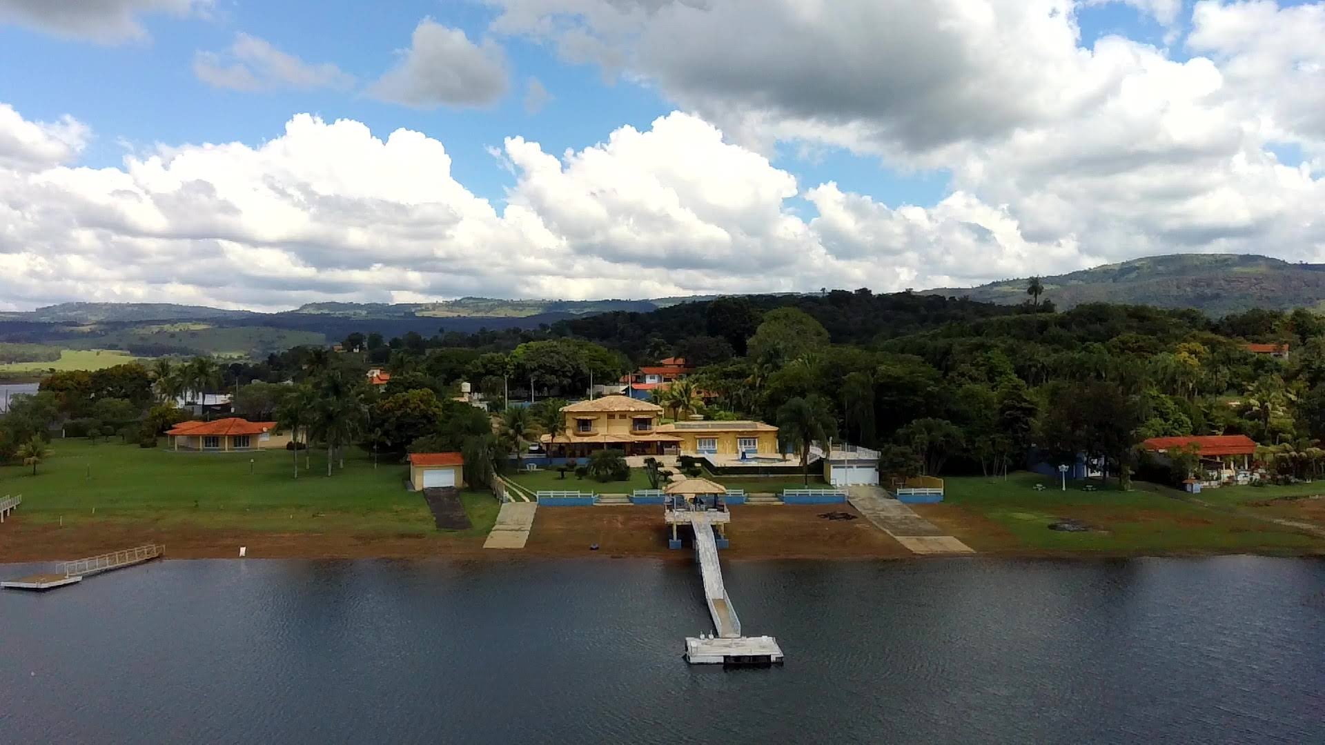 Lindo rancho de alto padrão disponivel à venda no Itambé-MG - 3.500 metros de terreno - 1.000 metros de construção - 08