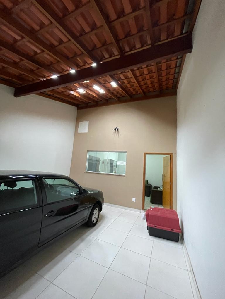 VENDE-SE CASA NO RESIDENCIAL NOVA FRANCA SP   Excelente casa em ótima localização com    - 127,50 metros  terreno  -112,