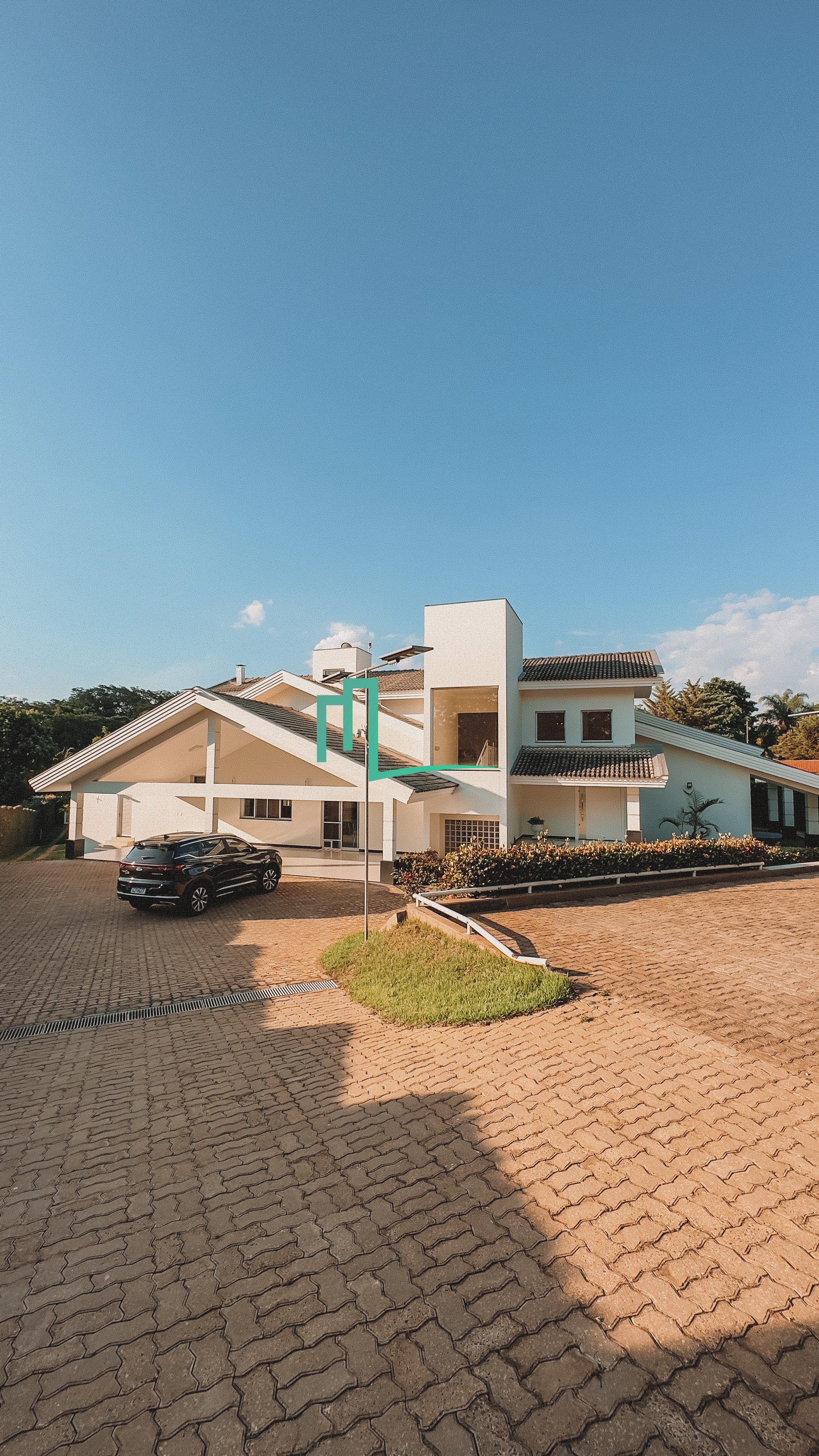 LINDA E EXCLUSIVA CHÁCARA DE ALTO PADRÃO DISPONIVEL Á VENDA EM CONDOMINIO FECHADO DENTRO DE FRANCA/SP  Terreno de 5.000,