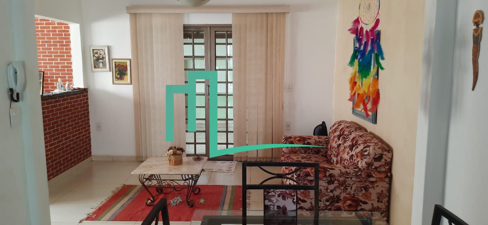 CASA À VENDA NO JARDIM NOEMIA - 3 vagas de garagem - 4 dormitórios - Sala de estar e de Tv - Varanda gourmet - 300m²