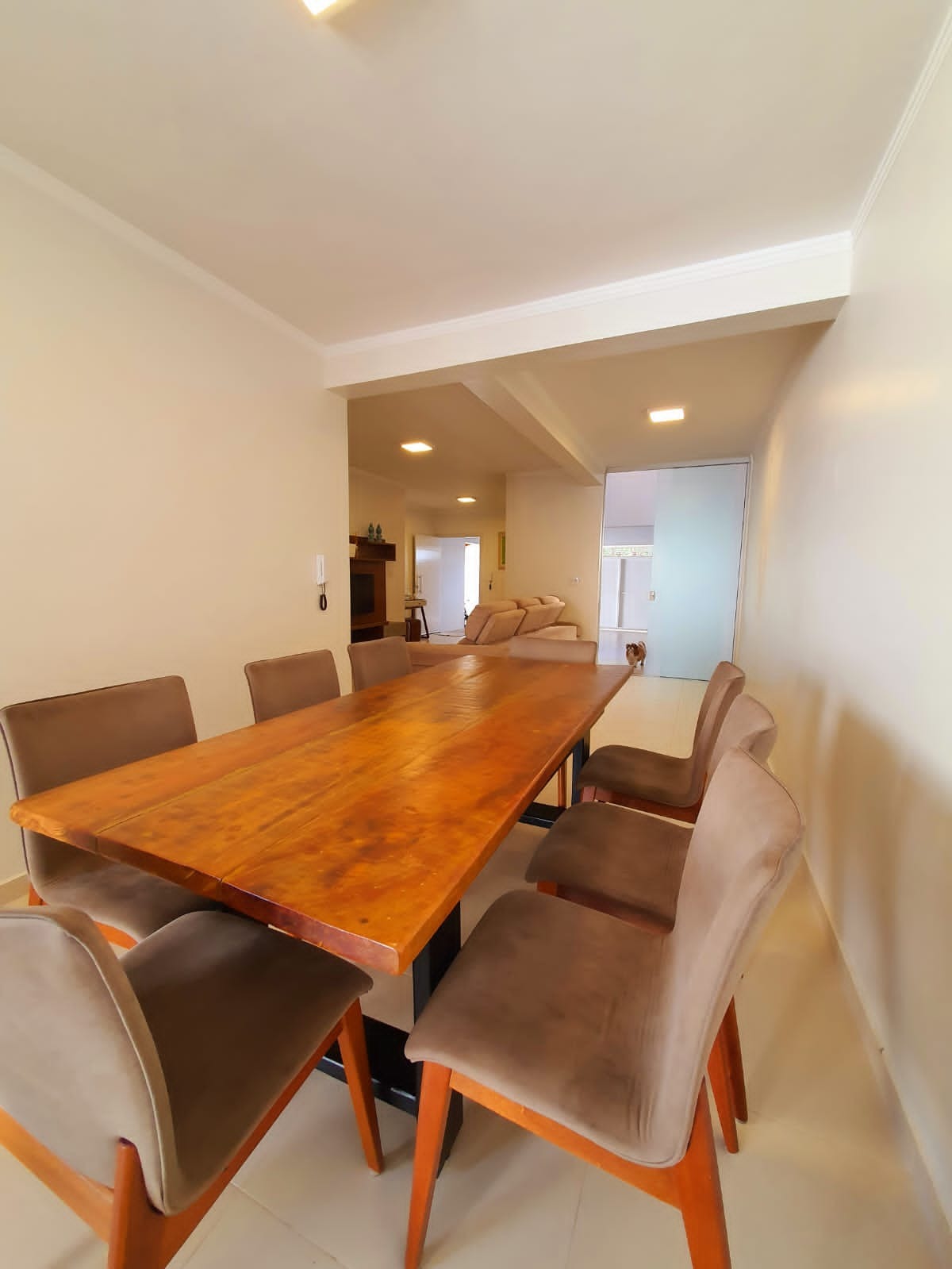 Excelente oportunidade de moradia na Vila Industrial!  Linda casa com 149m² de área construída e 270m² de terreno, em um