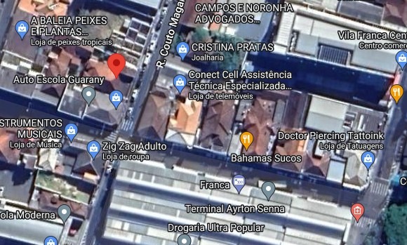 Imóvel comercial localizado no centro da cidade, em uma localização estratégica ao lado do terminal de ônibus. Esta é um