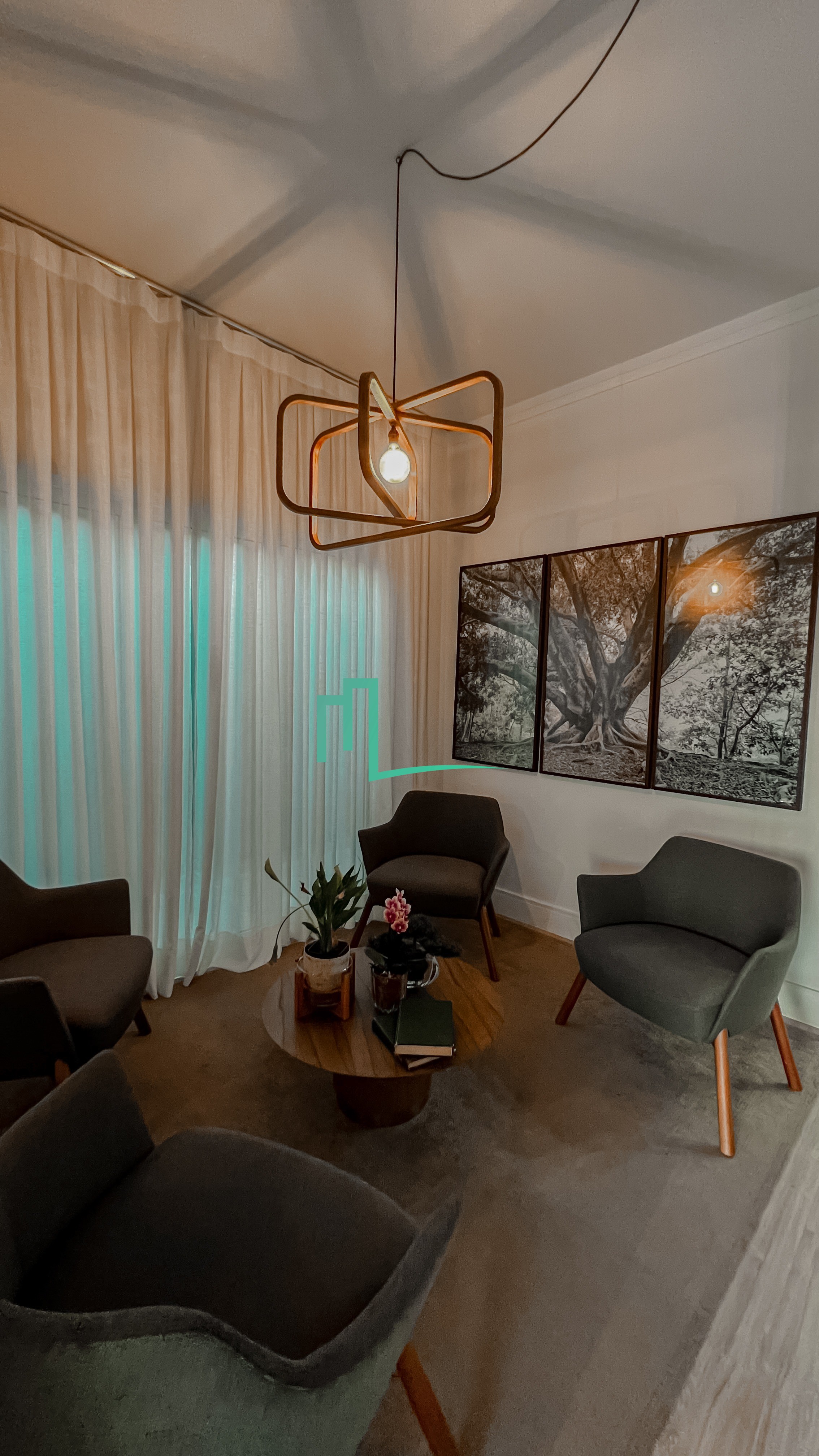 Linda residência térrea á venda no Condomínio Villa São Vicente.  - 392 metros de terreno  - 238 metros de área construí