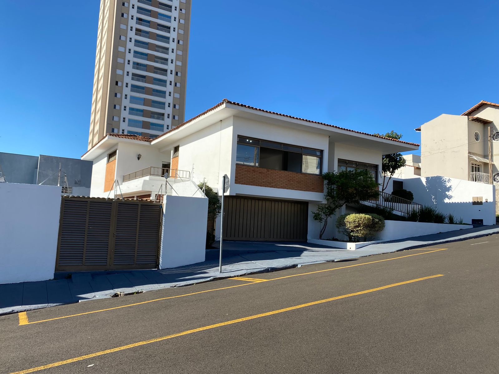 IMÓVEL PARA LOCAÇÃO NO BAIRRO SÃO JOSÉ - RESIDENCIAL/COMERCIAL