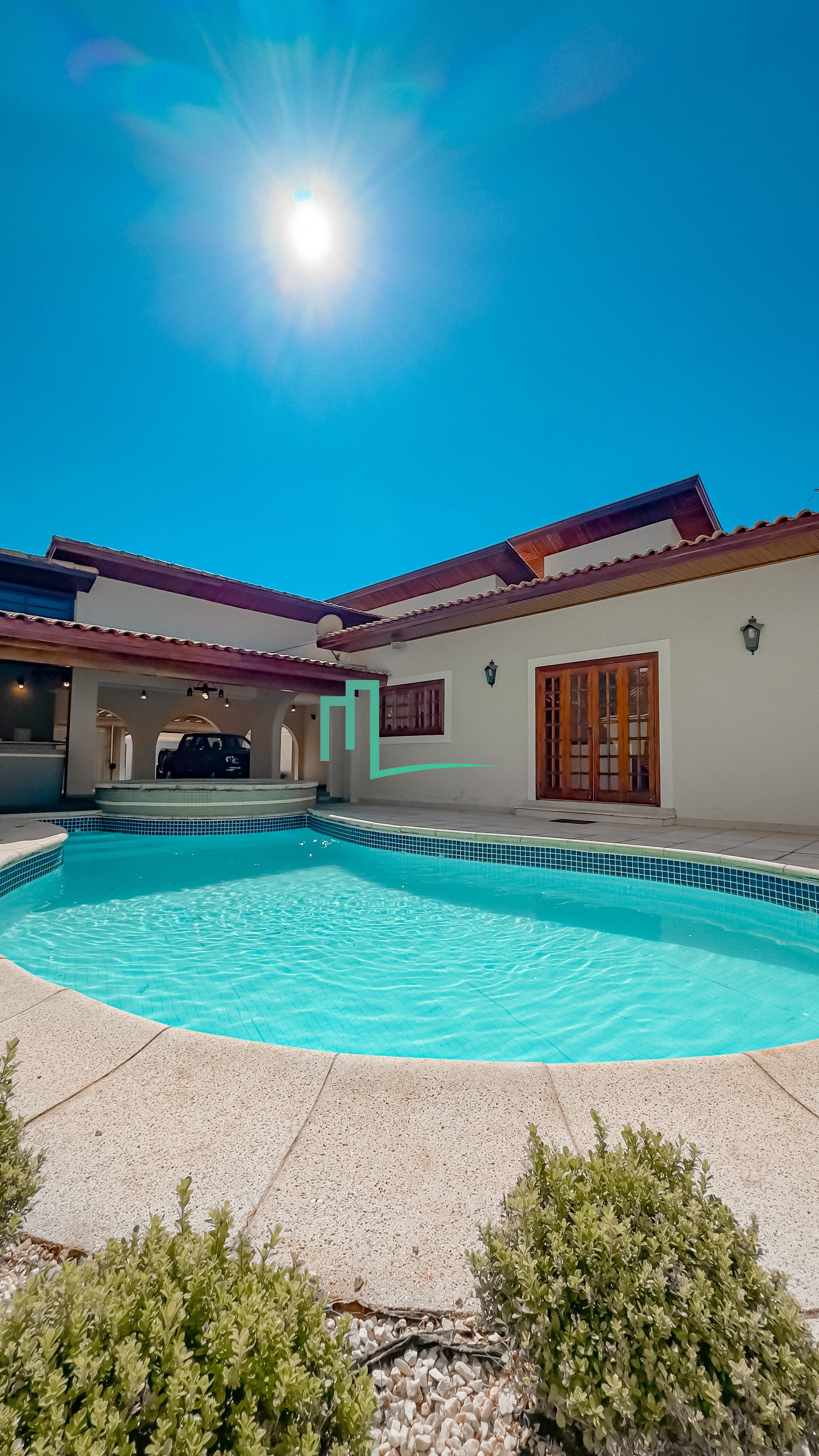 IMÓVEL RESIDENCIAL/COMERCIAL DE ALTO PADRÃO EM LOCALIZAÇÃO NOBRE DE FRANCA/SP DISPONIVEL PARÀ VENDA  - Residência com 65