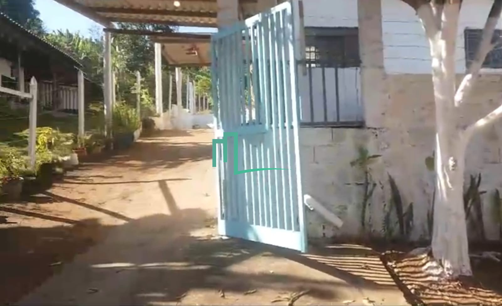 CHACARA Á VENDA PROXIMA A CIDADE DE ITIRAPUÃ/SP - Área de 1.000m² - Residência lajotada - 05 cômodos - 02 dormitór — foto 3