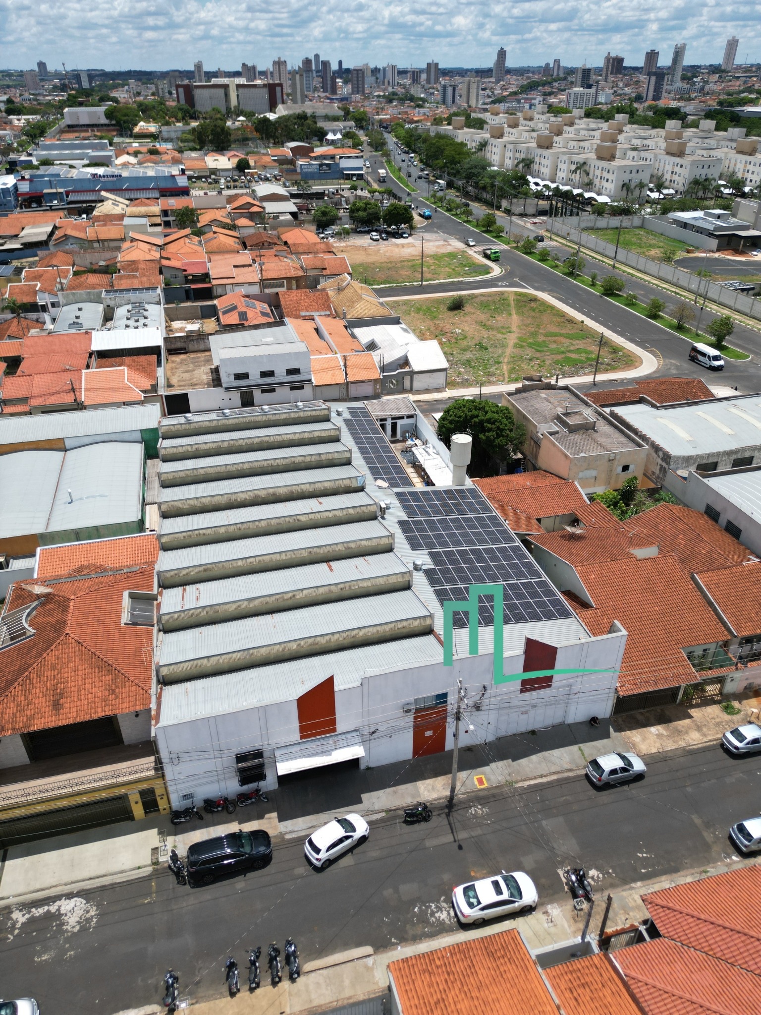 EXCELENTE BARRACÃO DISPONIVEL À VENDA AO LADO DO POSTO SORISSO NO PROL. DO JARDIM ANGELA ROSA EM FRANCA/SP GERANDO RENDA