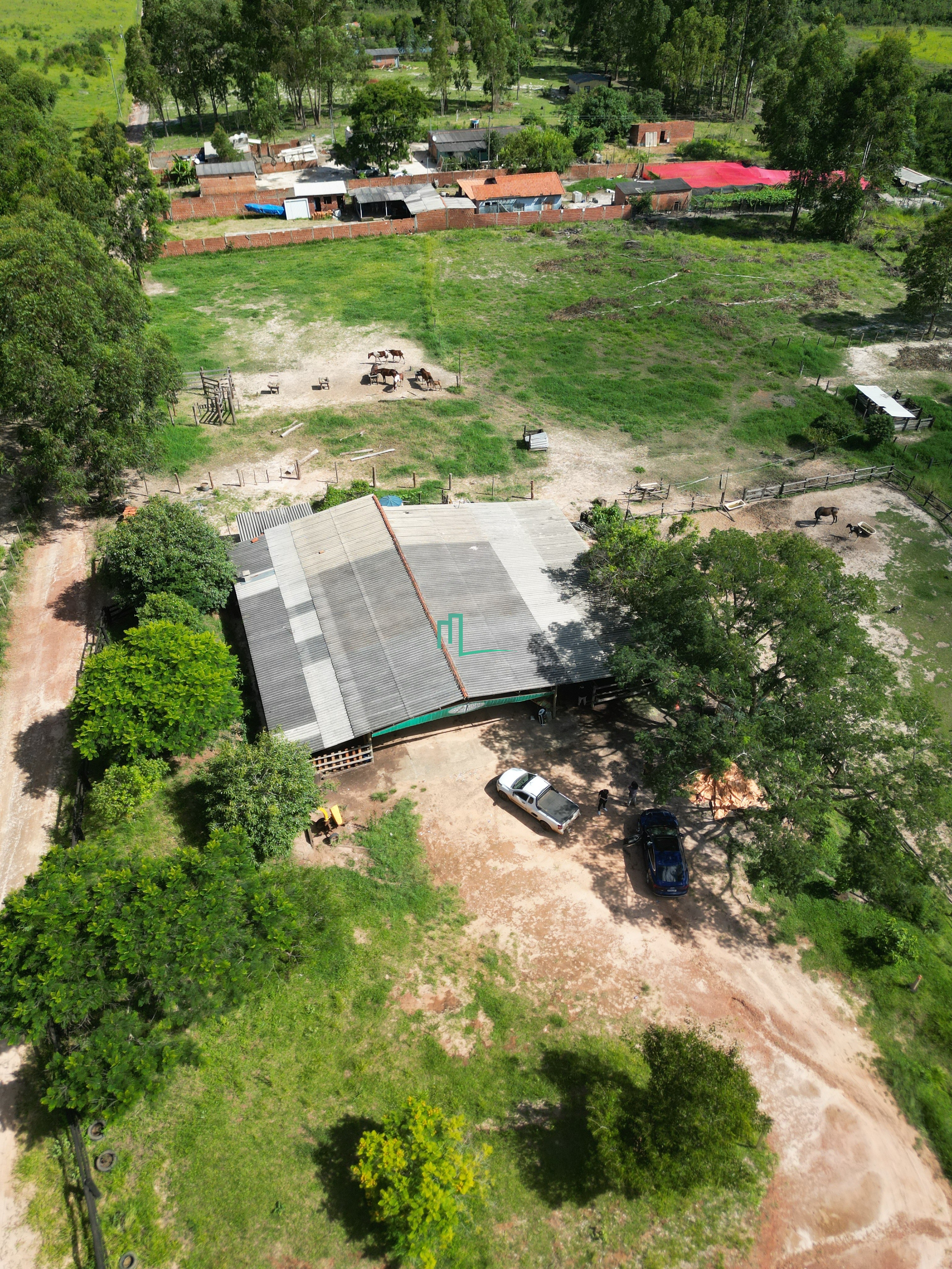 PROPRIEDADE RURAL COM EXCELENTE LOCALIZAÇÃO Á VENDA EM IBIRACI, KM 02 DA RODOVIA JOÃO TRAFICANTE APENAS 150 METROS DA RO