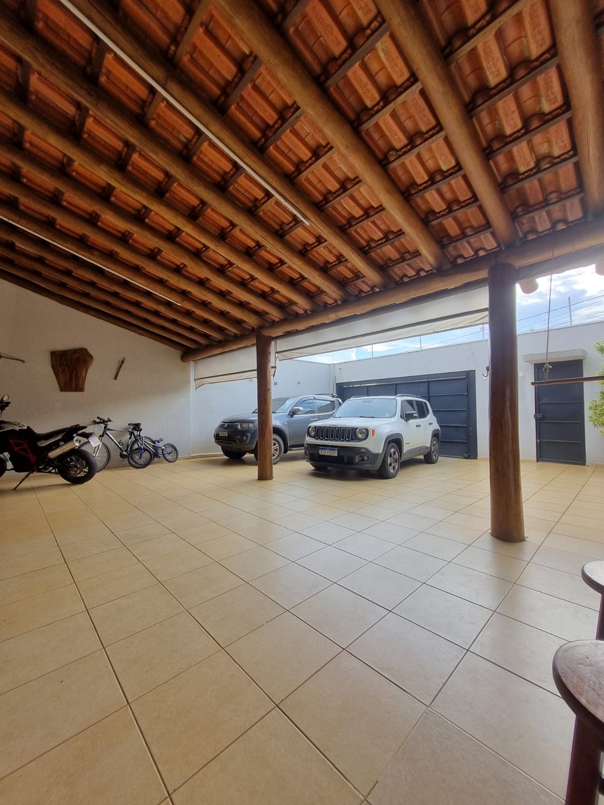 OPORTUNIDADE! CASA TERRÉA NO PRIMO MENEGHETTI COM 260 METROS DE TERRENO EM FRANCA/SP - 03 dormitórios sendo 01 suíte e