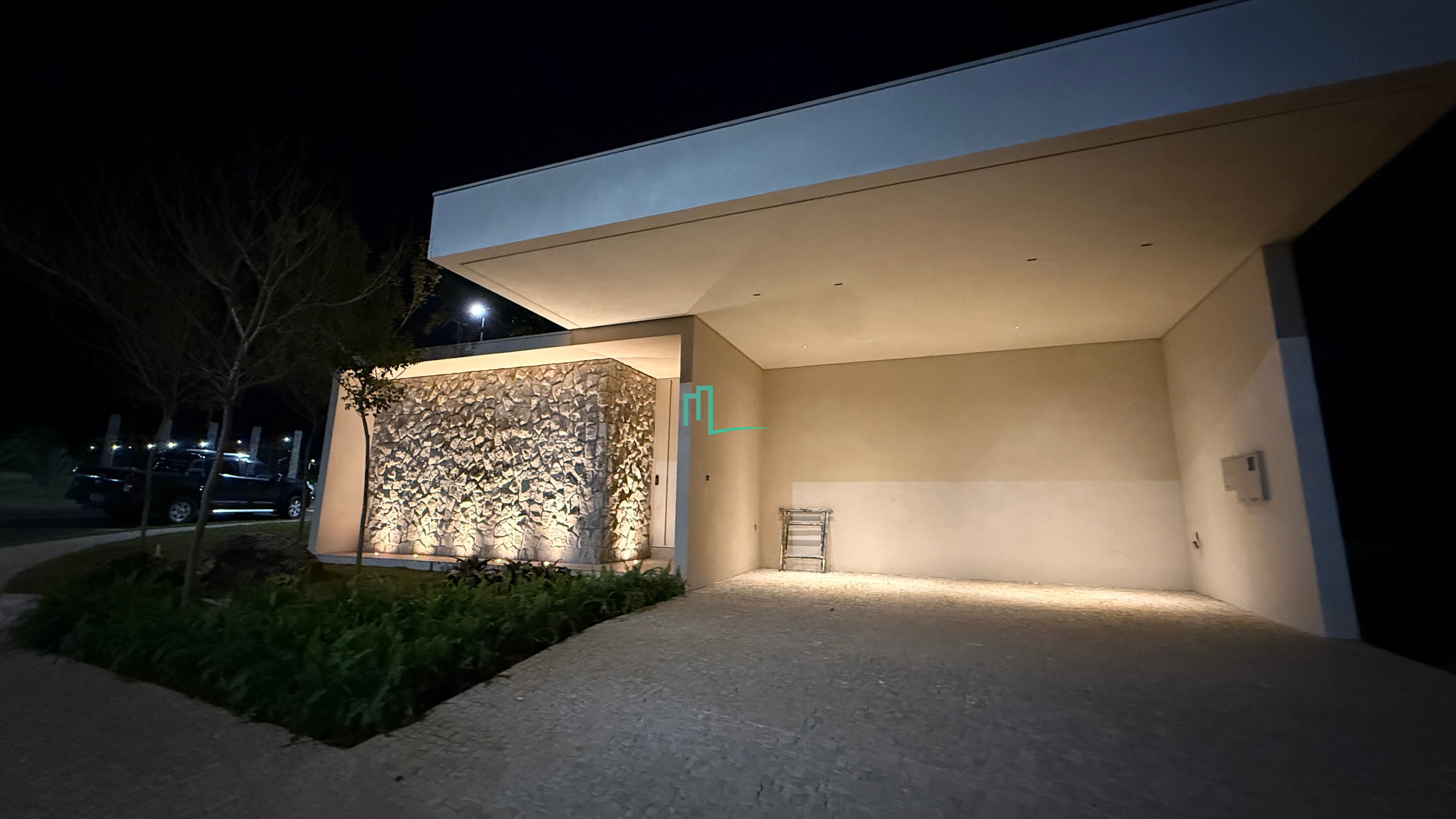 RESIDÊNCIA LINEAR NOVA DE ALTO PADRÃO DISPONÍVEL PARA VENDA NO CONDOMÍNIO RESERVA DOS YPES - CRISTAIS PAULISTA. (15 min