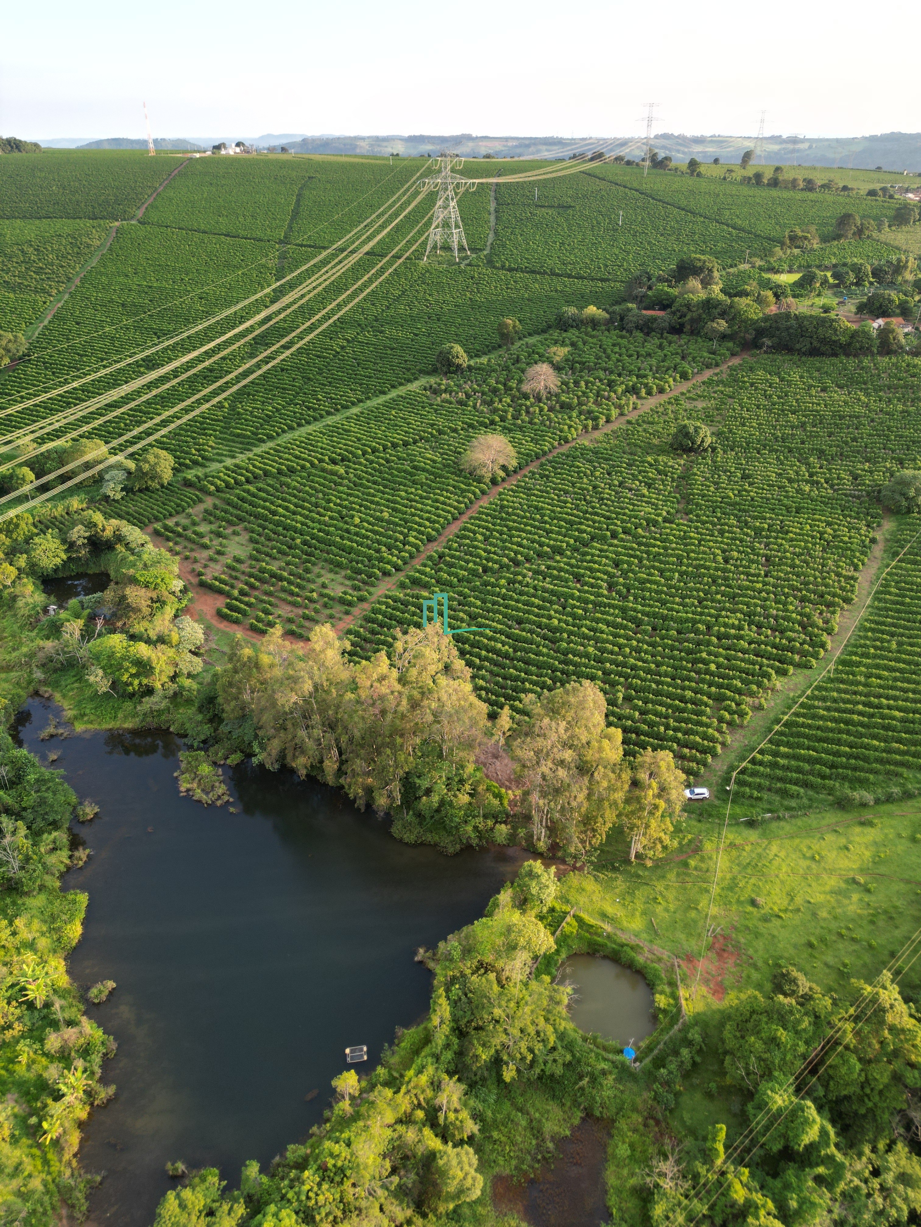 UMA PROPRIEDADE RURAL UNICA DISPONIVEL À VENDA EM UMA DAS MELHORES REGIÕES DE IBIRACI/MG COM LINDA REPRESA - 24.200 metr