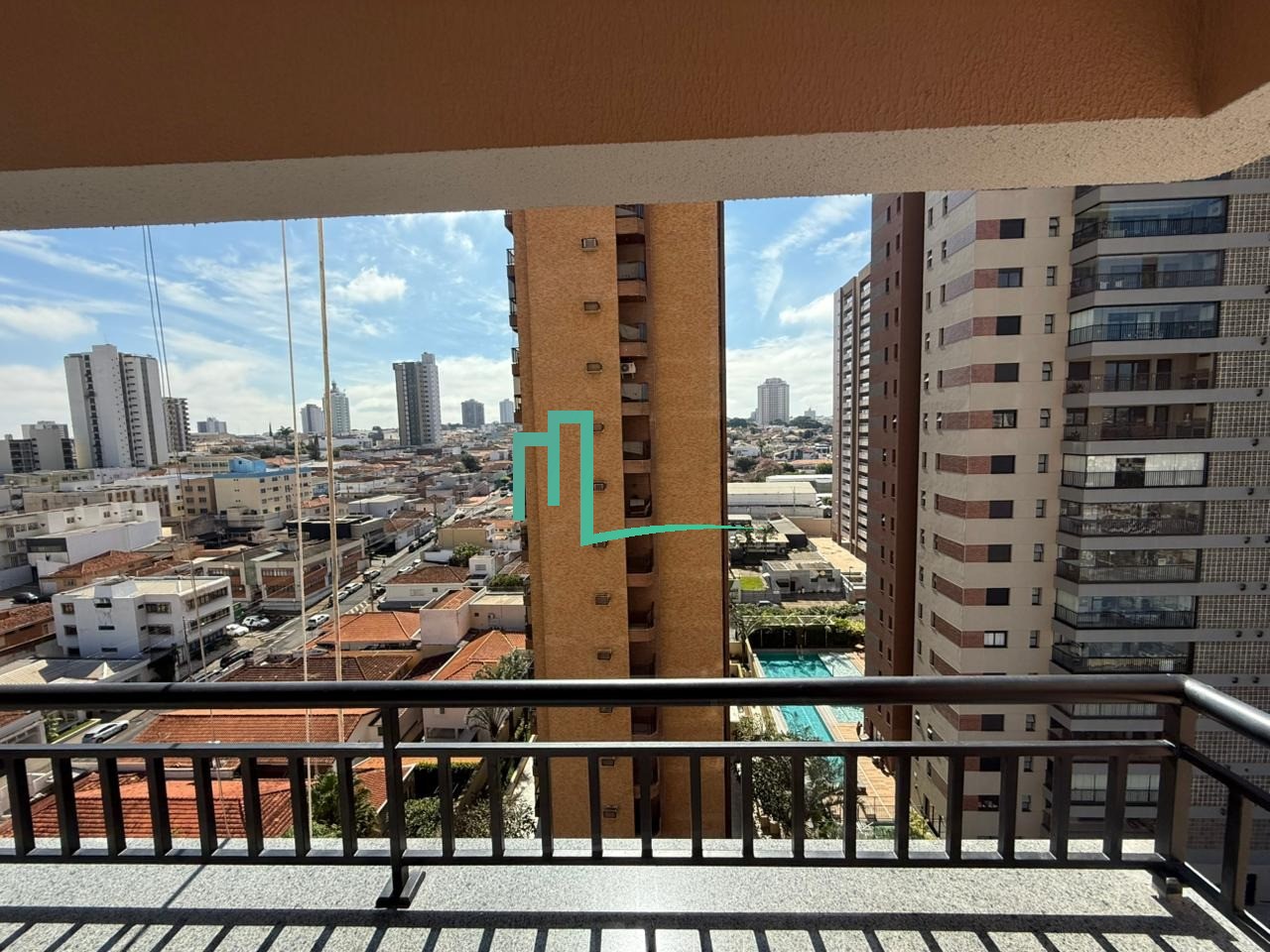 ? Apartamento de Alto Padrão à Venda ? Floriano 1680 ? Franca/SP ? ? Localização Privilegiada Situado no coração de Fra