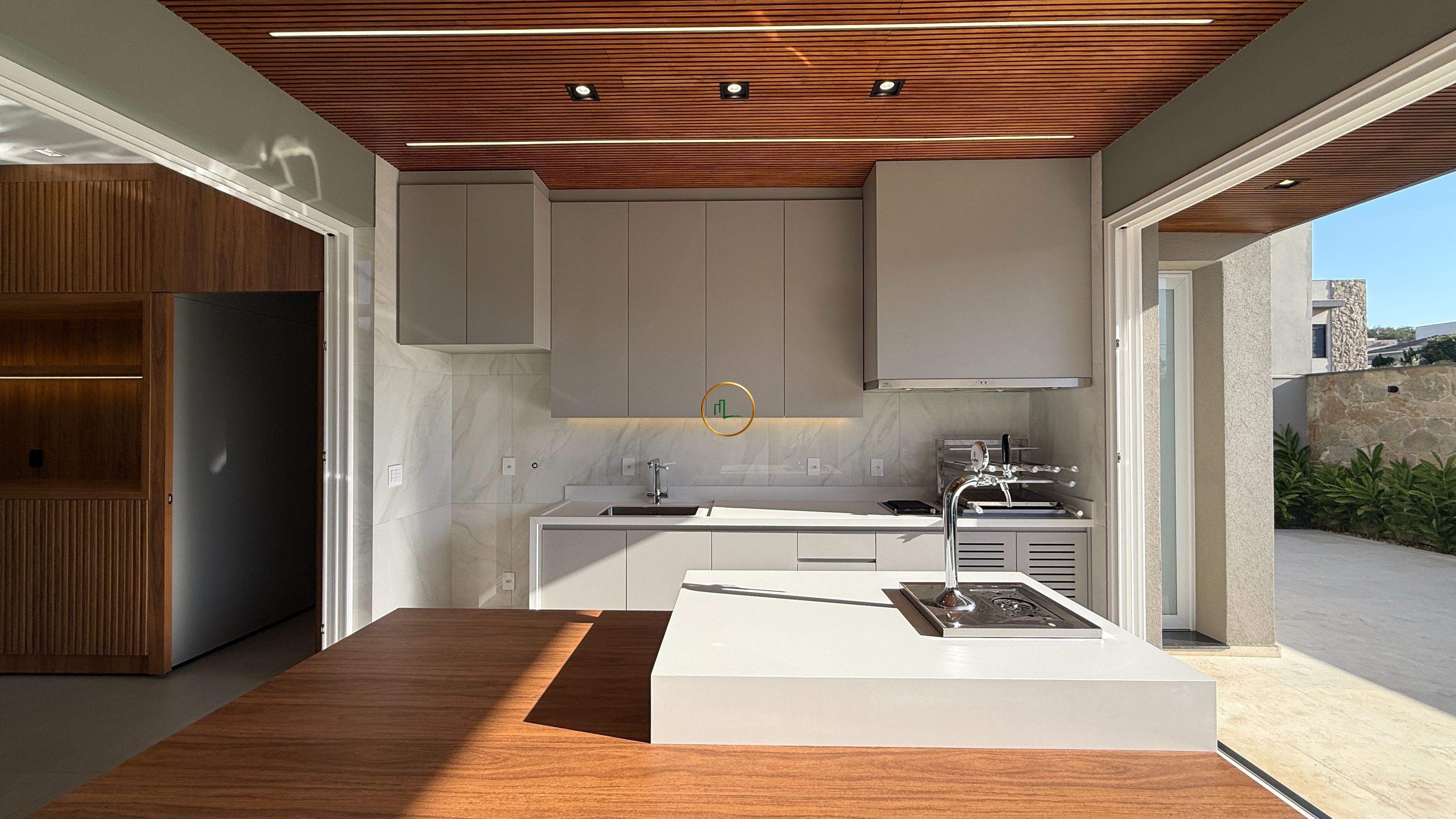 SOBRADO NOVO DE ALTO PADRÃO DISPONIVEL Á VENDA NO CONDOMINIO VILLA SÃO VICENTE EM FRANCA/SP  - 360 metros de construção  — foto 3