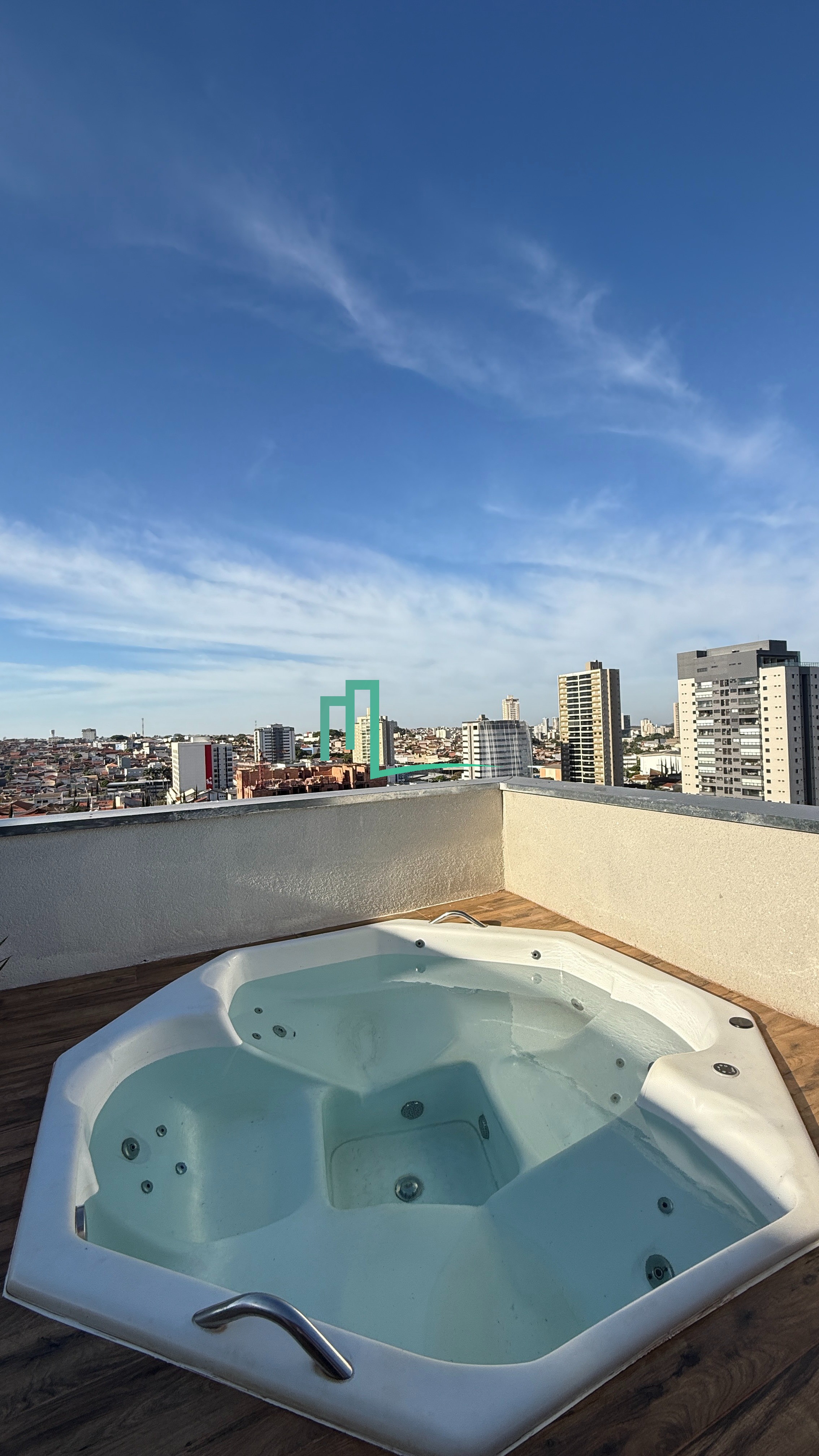 EXCELENTE COBERTURA DISPONIVEL PARÀ VENDA NO BAIRRO SÁO JOSÉ ÁREA NOBRE DE FRANCA/SP - O Edificio Rafaela Salomão fica l