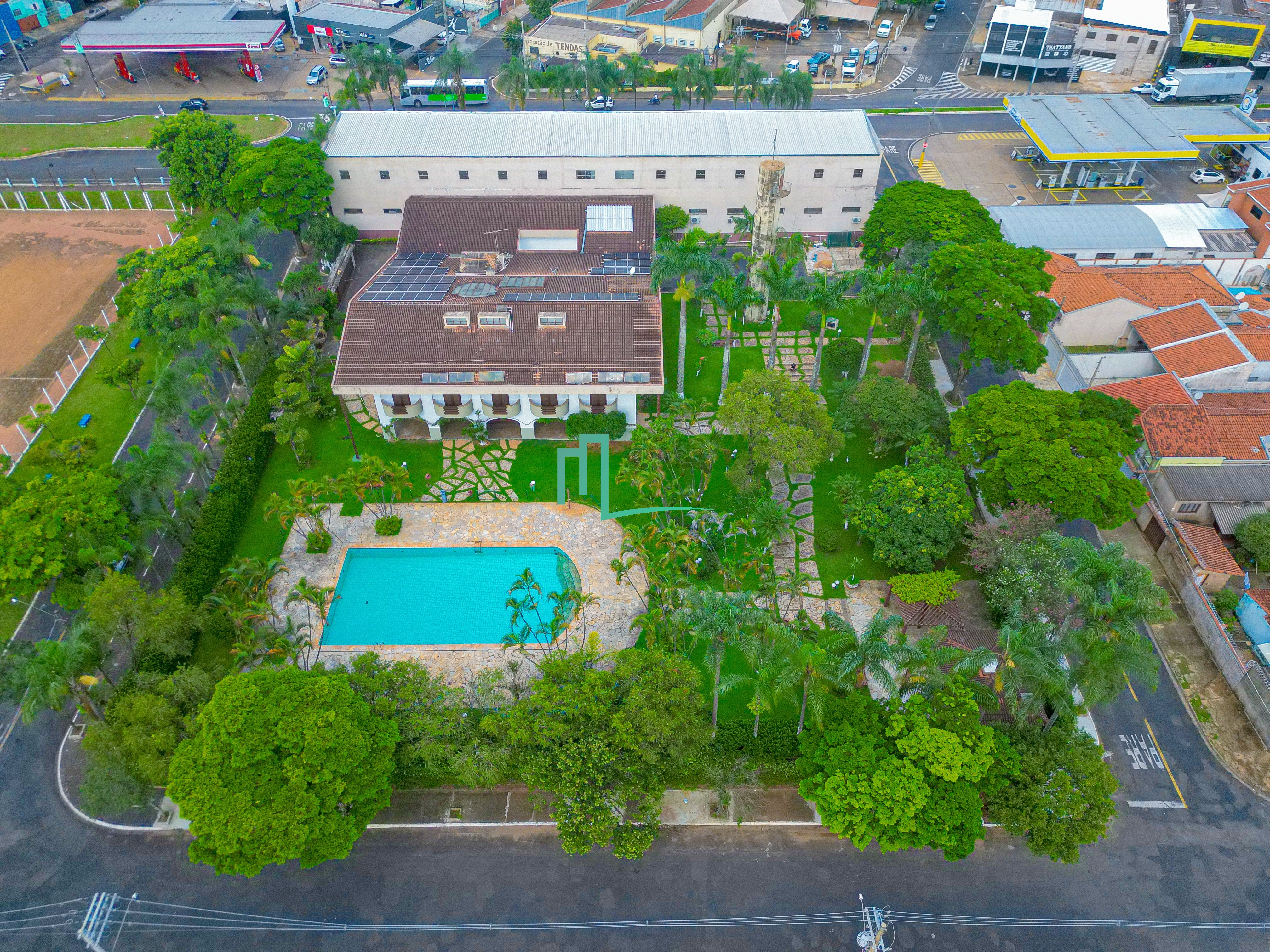 IMÓVEL DE ALTO PADRÃO COMERCIAL/RESIDENCIAL DISPONIVEL PARA LOCAÇÃO EM EXCELENTE LOCALIZAÇÃO EM FRANCA/SP