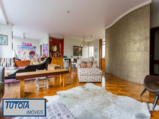 Apartamento à venda com 3 quartos, 264m² - Foto 2