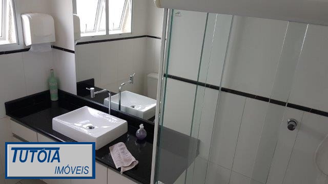 Casa à venda com 3 quartos, 200m² - Foto 10