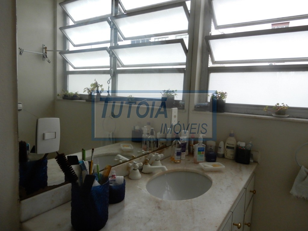 Apartamento à venda com 3 quartos, 174m² - Foto 7