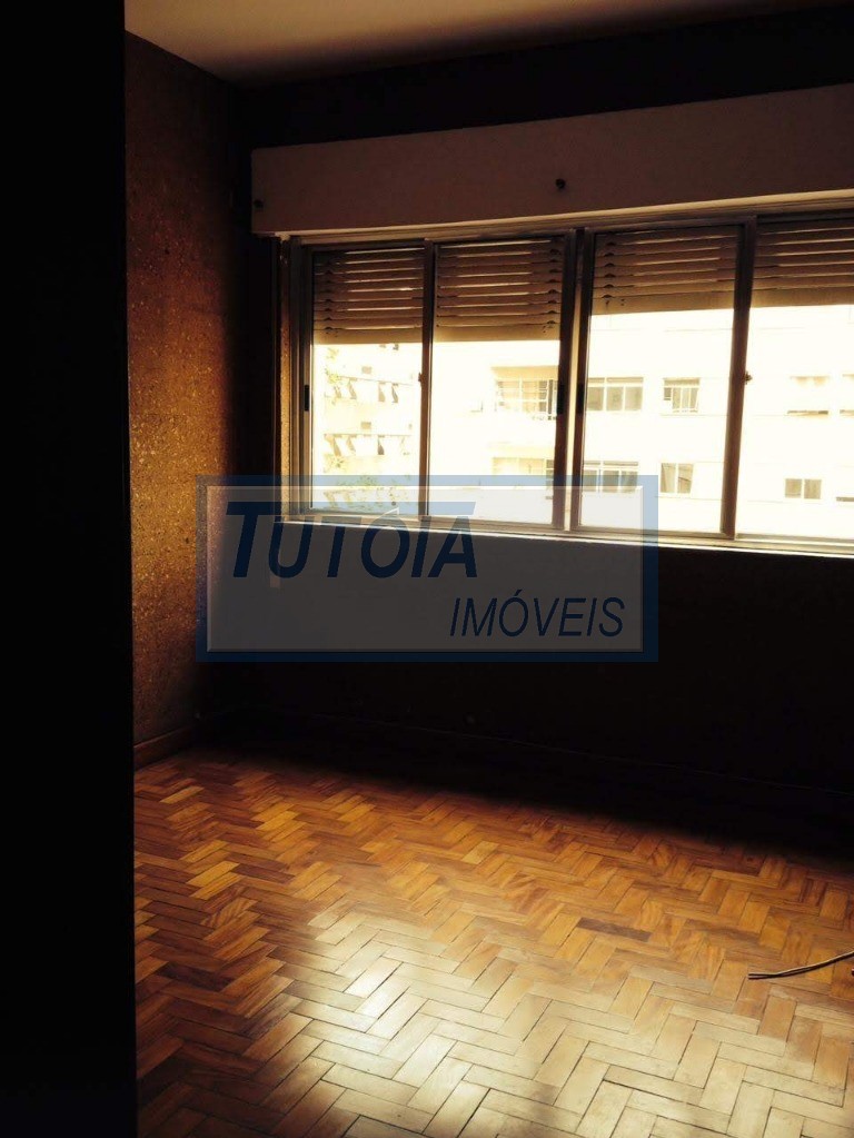 Apartamento à venda com 3 quartos, 190m² - Foto 1