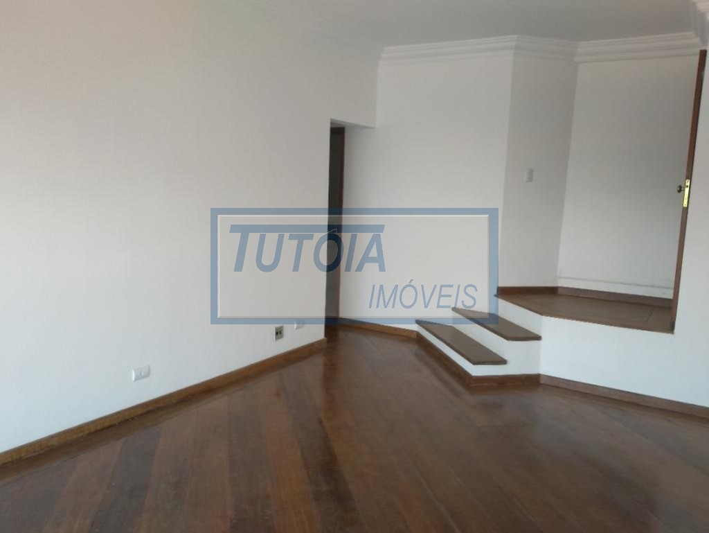 Apartamento para alugar com 3 quartos, 218m² - Foto 17